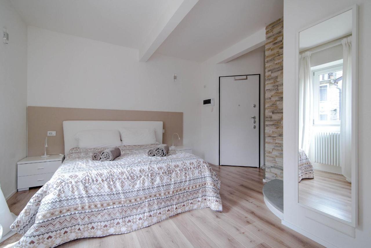 Laglio Apartment Above George ภายนอก รูปภาพ