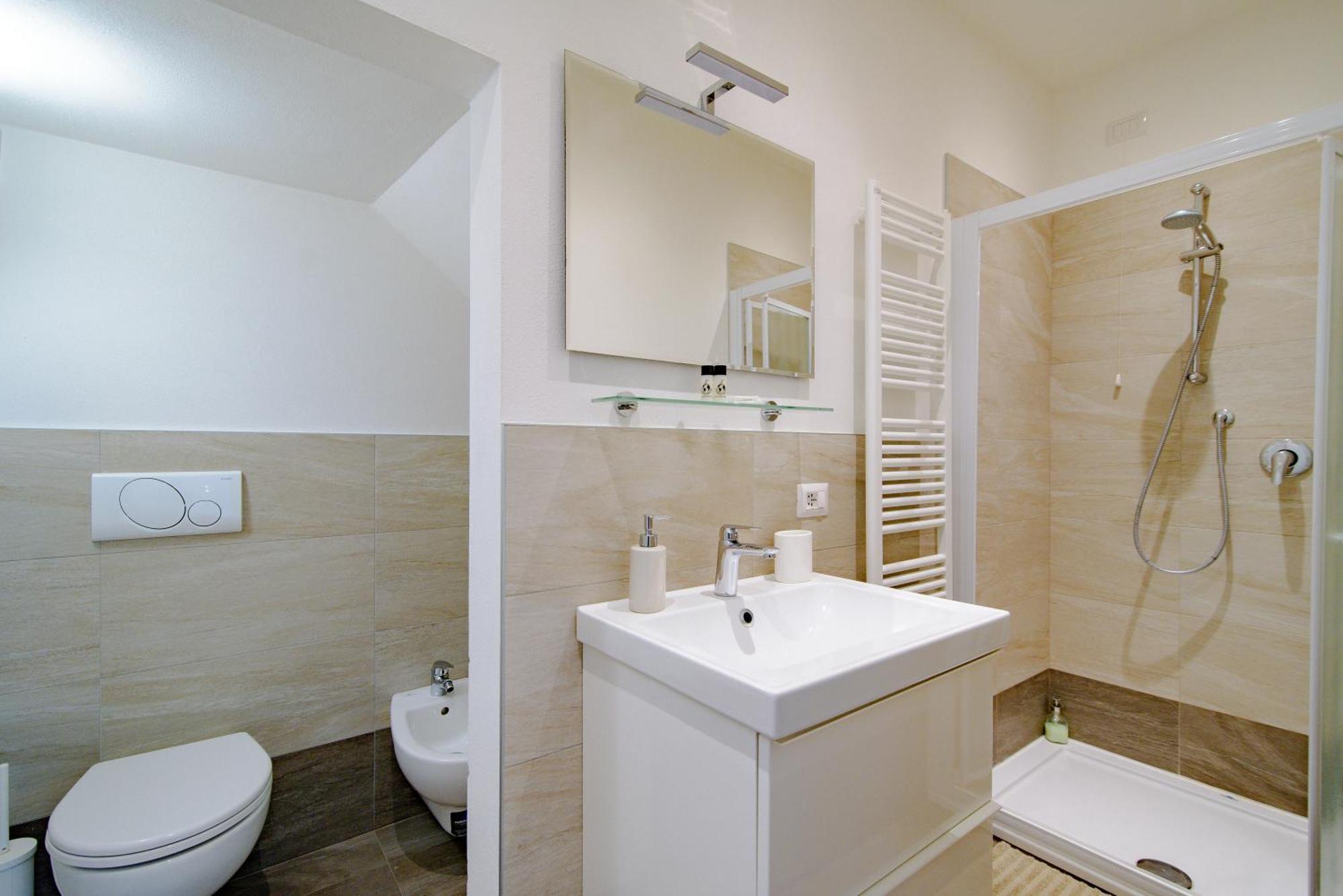 Laglio Apartment Above George ภายนอก รูปภาพ